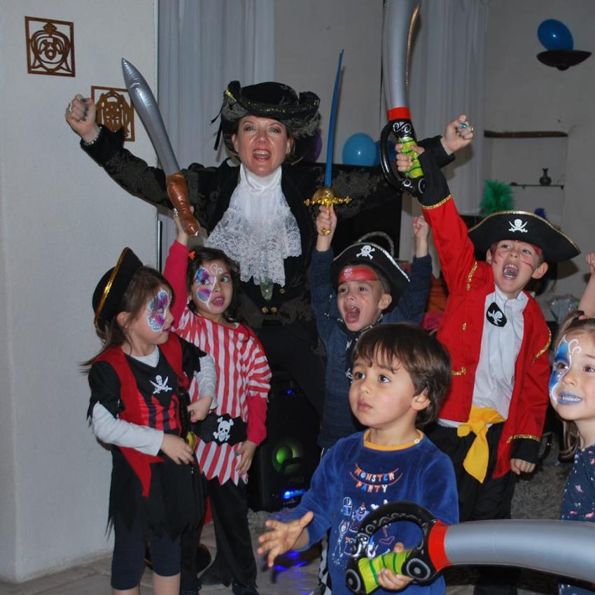 les-anniversaires-de-miss-framboise 11